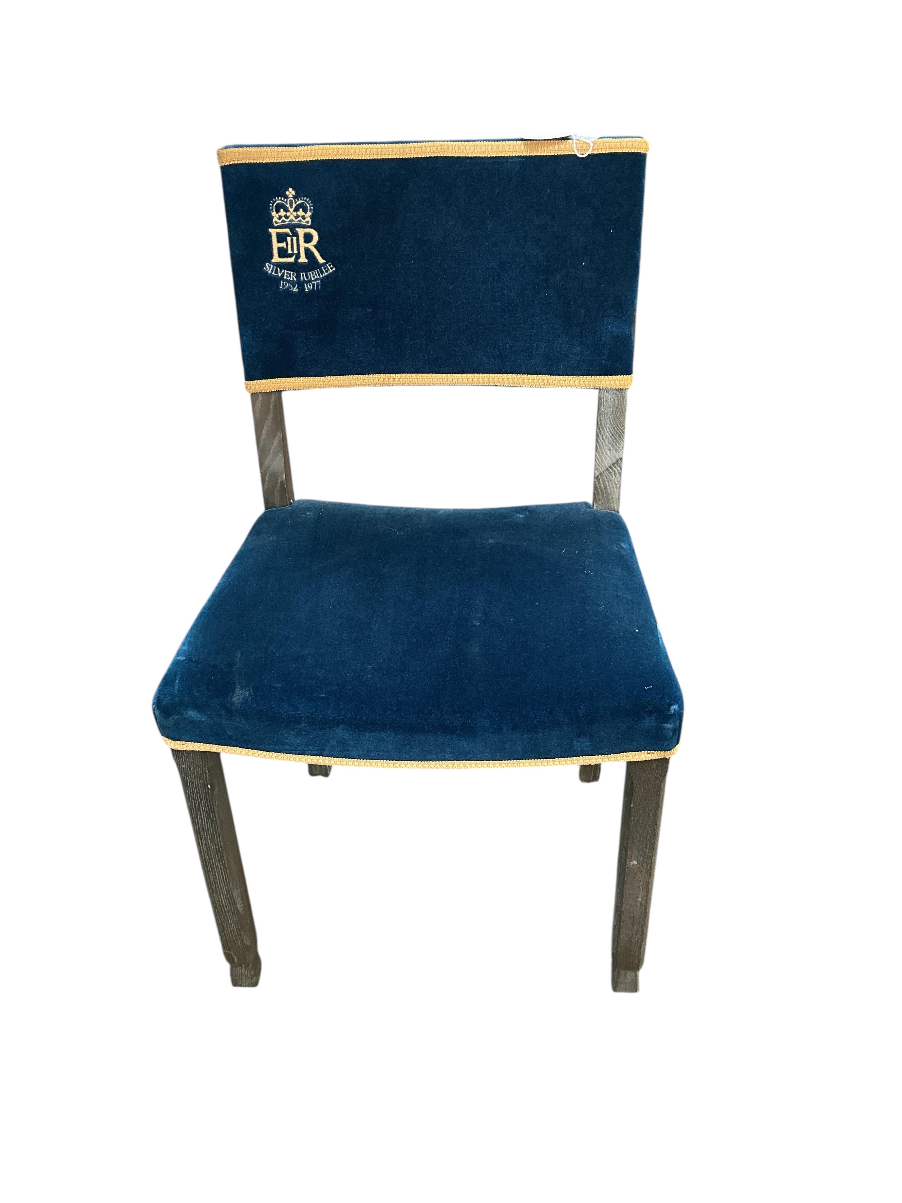 An Elizabeth II 1977 Silver Jubilee chair manufactured by Hands of High Wycombe number 1975, width 42cm, depth 39cm, height 84cm